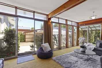 55 Wingate Street, Redwood