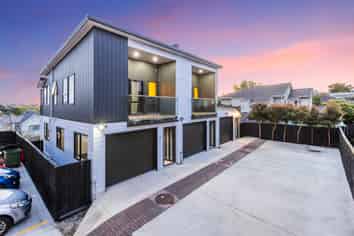 6/243 Mount Albert Road, Sandringham