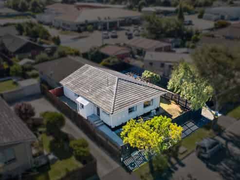 39A Chipping Lane, Redwood