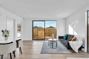 3/206 Racecourse Road, Sockburn