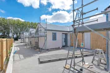 1-4/206 Racecourse Road, Sockburn