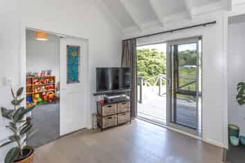 2 Scott Drive, Cooks Beach