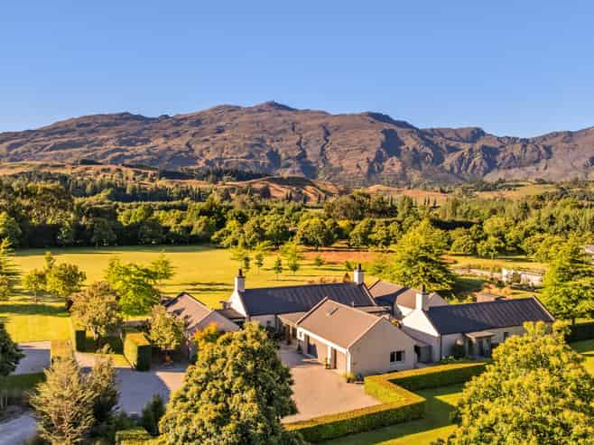 112 Domain Road, Dalefield