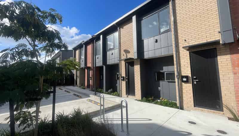 33 Parkwood Avenue, Corstorphine