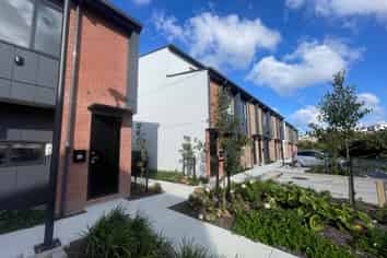 33 Parkwood Avenue, Corstorphine