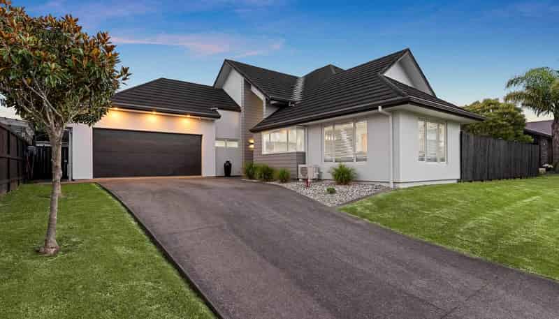 4 Rivoli Place, Karaka