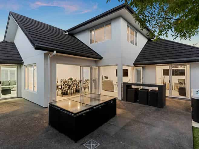 4 Rivoli Place, Karaka