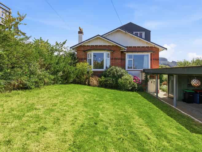 19 Constitution Street, Port Chalmers