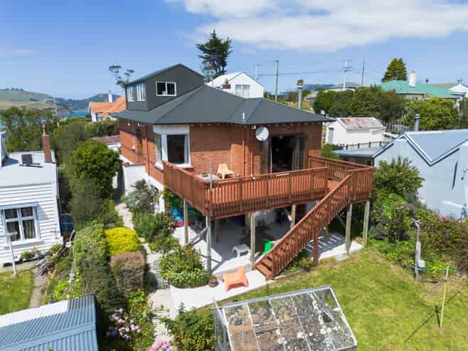 19 Constitution Street, Port Chalmers