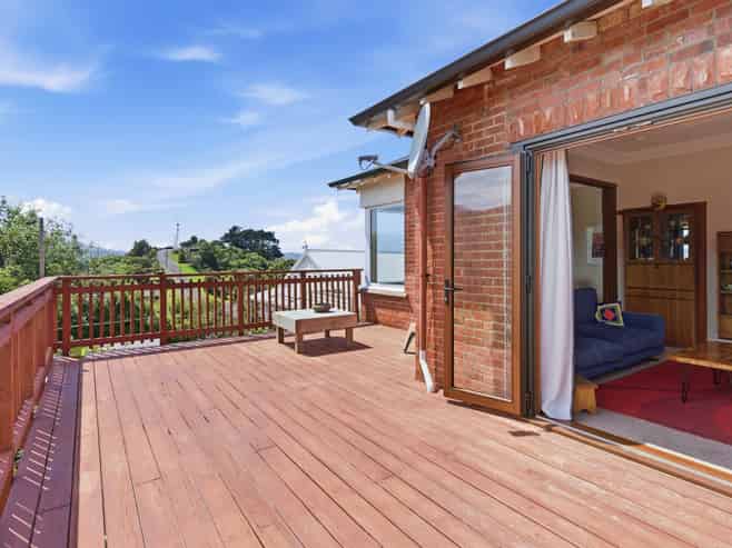 19 Constitution Street, Port Chalmers