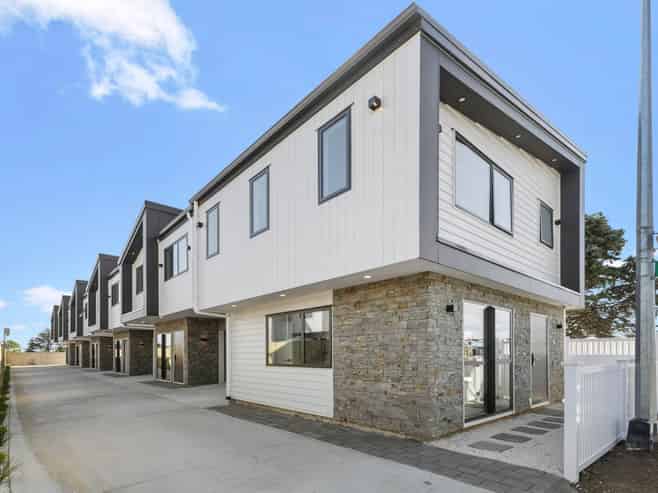 1C & 1E Great South Road, Papatoetoe