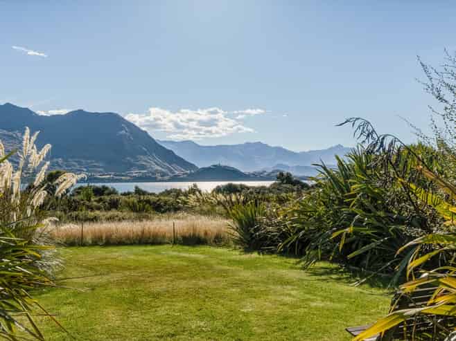 3 Atherton Place, Wanaka