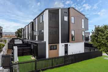 4/53 Court Crescent, Panmure