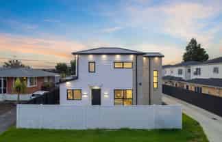 56 Mckean Avenue, Manurewa