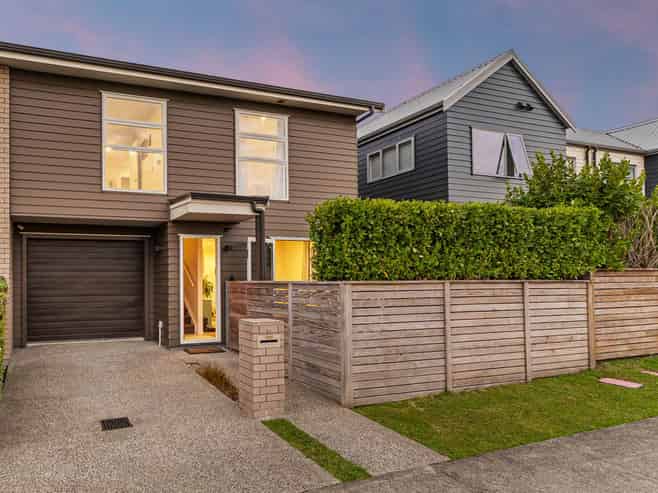 35 Andrew Jack Road, Millwater