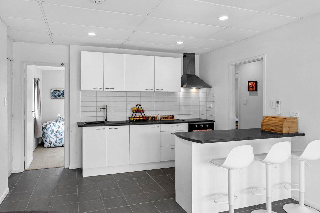 No Better First Home Under $590k - Renovated - Mehr