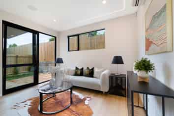 11A & 11B Cadman Avenue, Greenlane