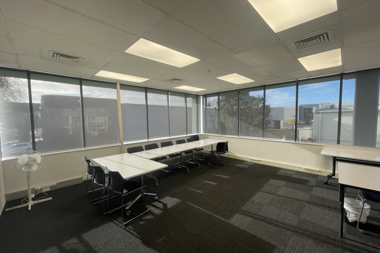 Quality fitted office space - Vaade 3