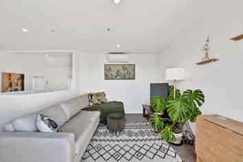 2/9 Cameron Street, Sydenham