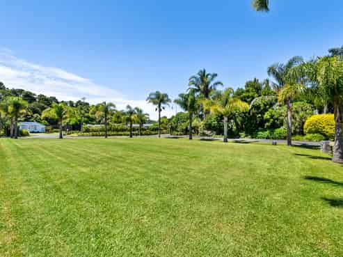 2 Platinum Place, Matapouri