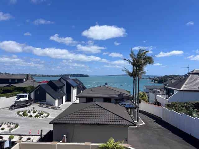 1/15A Takutai Avenue, Bucklands Beach