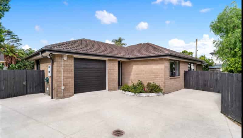 14A Sutton Crescent, Papakura