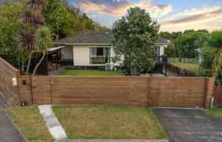 4 Wesleydale Place, Papakura