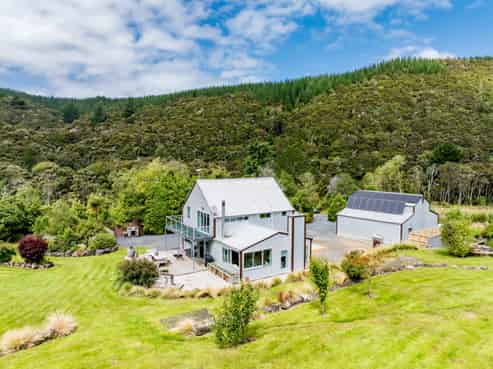515 Silverstream Valley Road, North Taieri, Mosgiel
