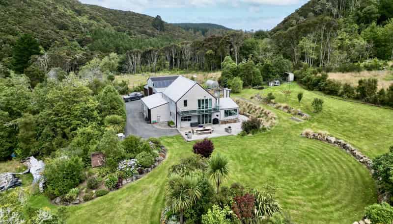 515 Silverstream Valley Road, North Taieri, Mosgiel