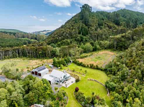 515 Silverstream Valley Road, North Taieri, Mosgiel