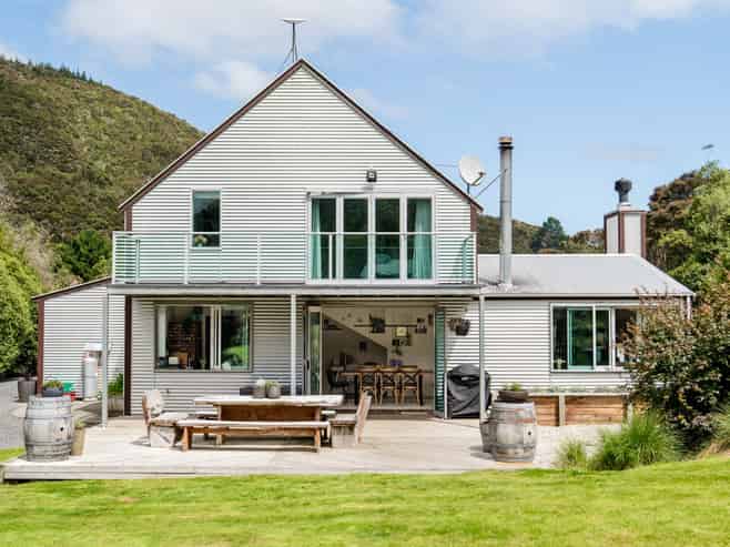 515 Silverstream Valley Road, North Taieri, Mosgiel