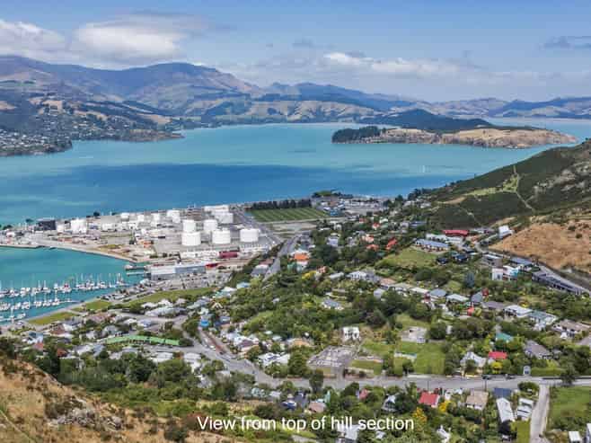 8A Harmans Road, Lyttelton