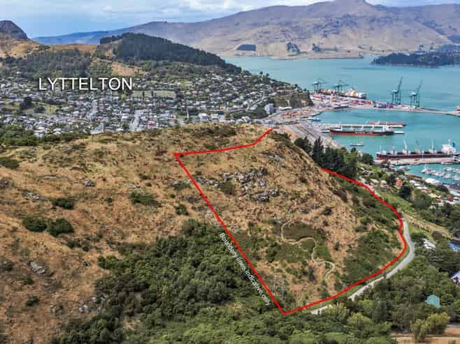 8A Harmans Road, Lyttelton