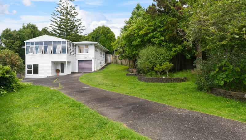 8 Roband Avenue, Glenfield