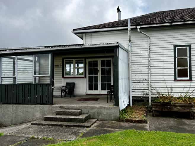 73 Romilly Street, Westport