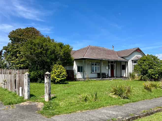 73 Romilly Street, Westport