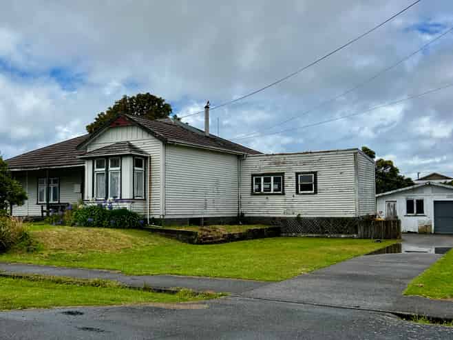 73 Romilly Street, Westport