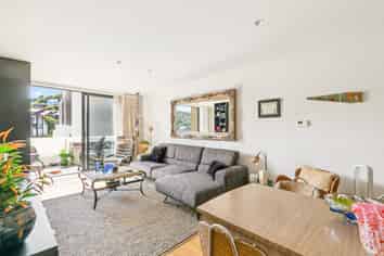 41 & 43 Erica Pabst Way, Island Bay