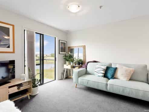 3G/17 Crown Lynn Place, New Lynn