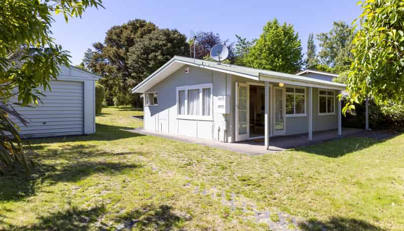 1 and 2/12 Kereru Street, Two Mile Bay