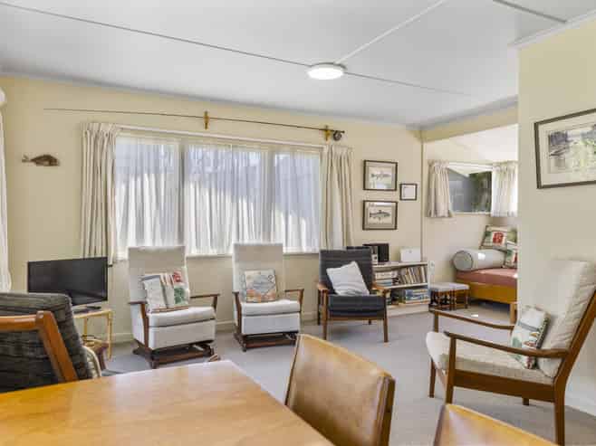 1 and 2/12 Kereru Street, Two Mile Bay