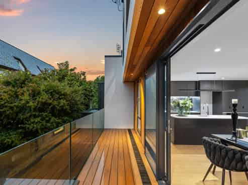 2/11 Carlton Mill Road, Merivale