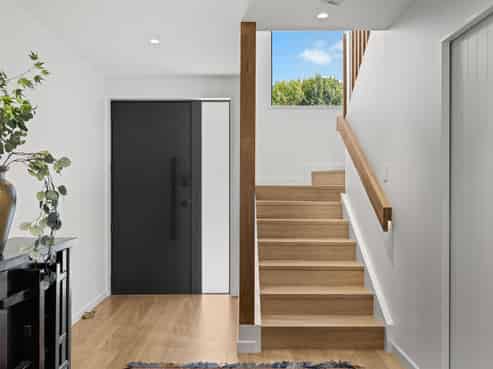 2/11 Carlton Mill Road, Merivale