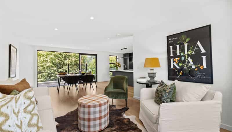 2/11 Carlton Mill Road, Merivale