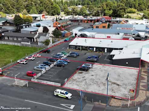 Prime Ohakune CBD holding with multiple tenancies