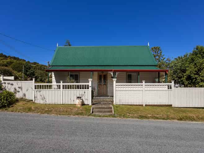 26 Rue Benoit, Akaroa