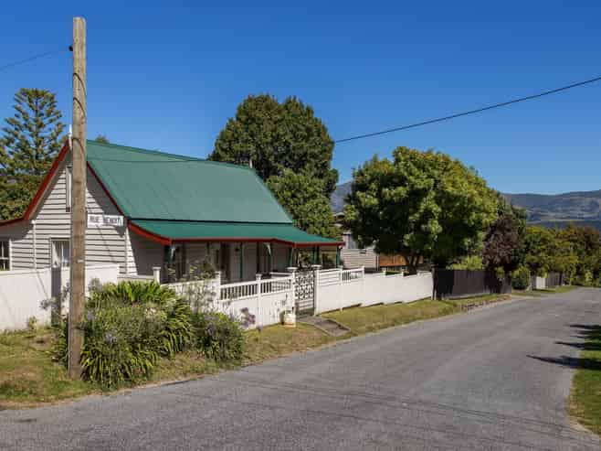 26 Rue Benoit, Akaroa