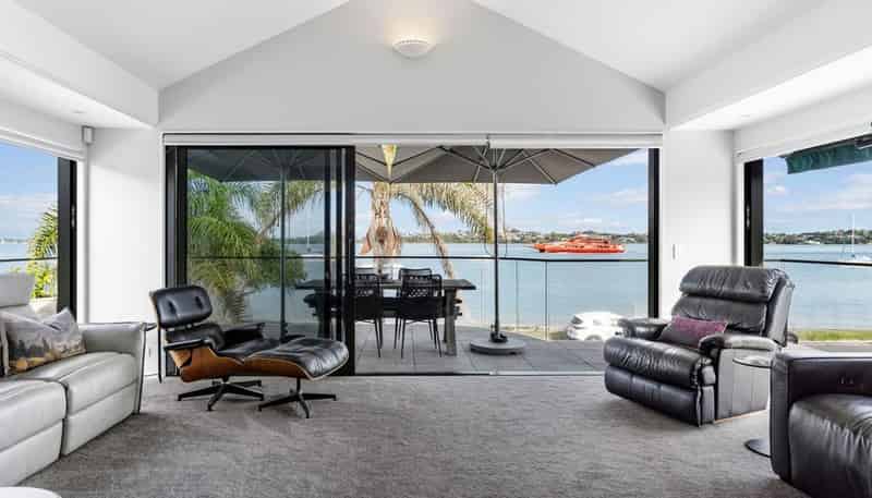 14 The Parade, Bucklands Beach