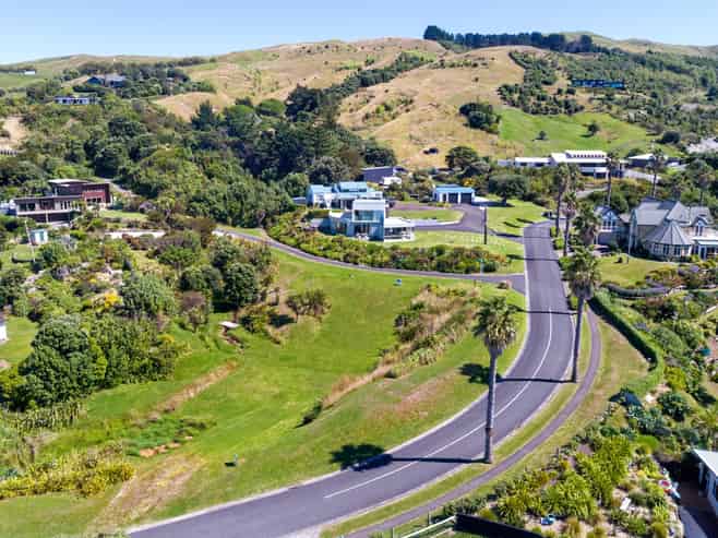 Lot 2 DP 568079, Sirrah Street, Okitu