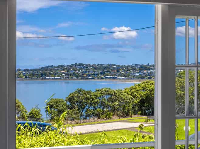 3 Marine Terrace, Bayswater